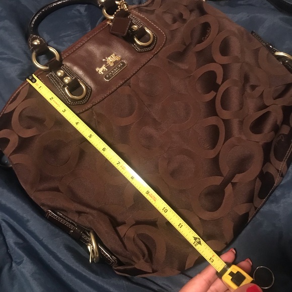 Brown coach purse - Picture 4 of 10